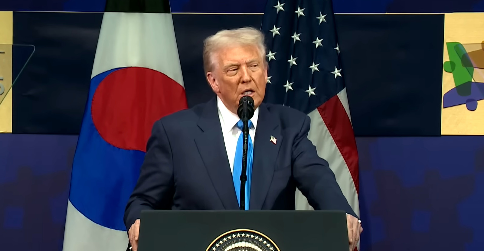 Donald Trump Talks About Forcing Stock Market to Move in Direction He Wants